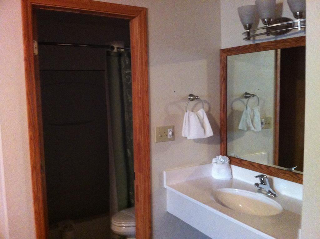 Legacy Inn Price Camera foto
