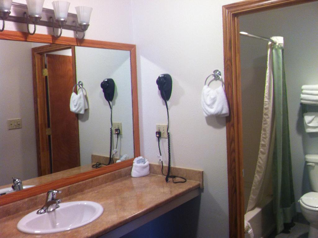 Legacy Inn Price Camera foto